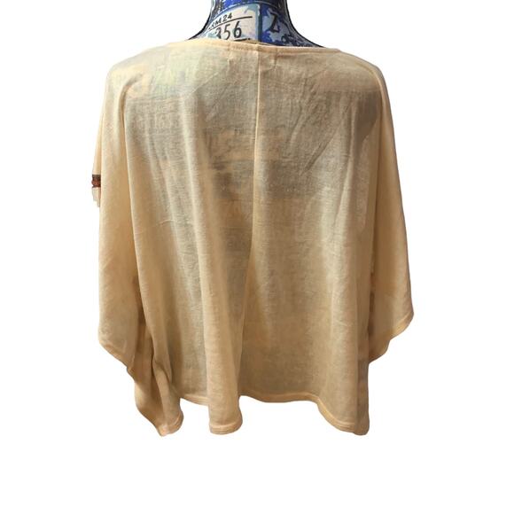 Wayan natural wear boho top - Picture 2 of 13